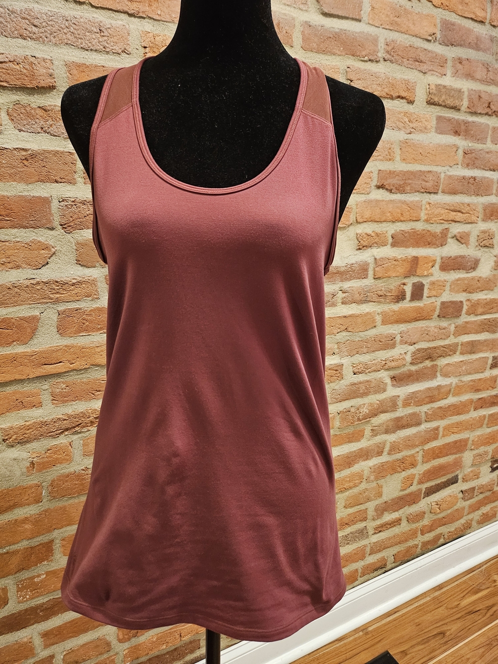 Athleta Rust Colored Racerback Tank Top